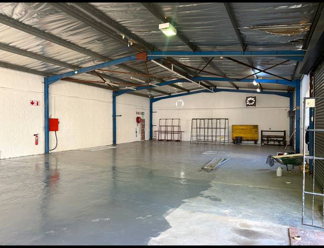420M² WAREHOUSE TO LET IN BRIARDENE